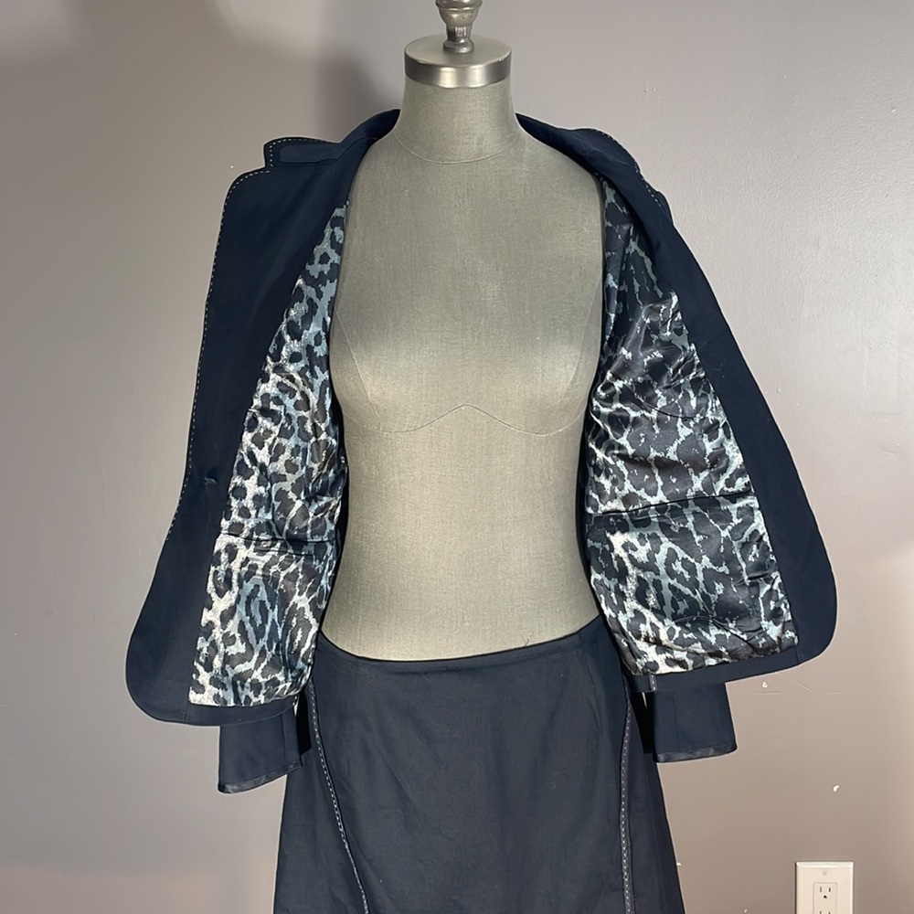 Spanner Navy skirt suit fully lined. Blazer size 10 skirt size 12 - Picture 6 of 15